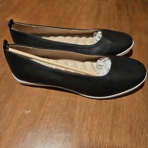 Black Cushion Walk Slip-On Flats | Comfort Walking Shoes | Size 8 Avon